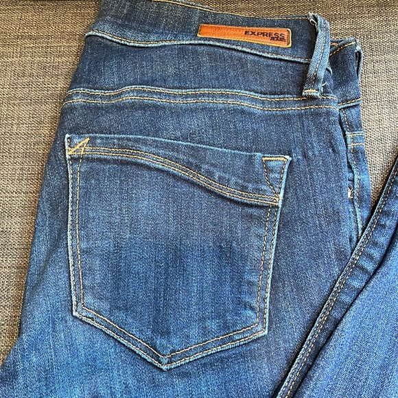 Express Jeans Mid Rise - Picture 2 of 4